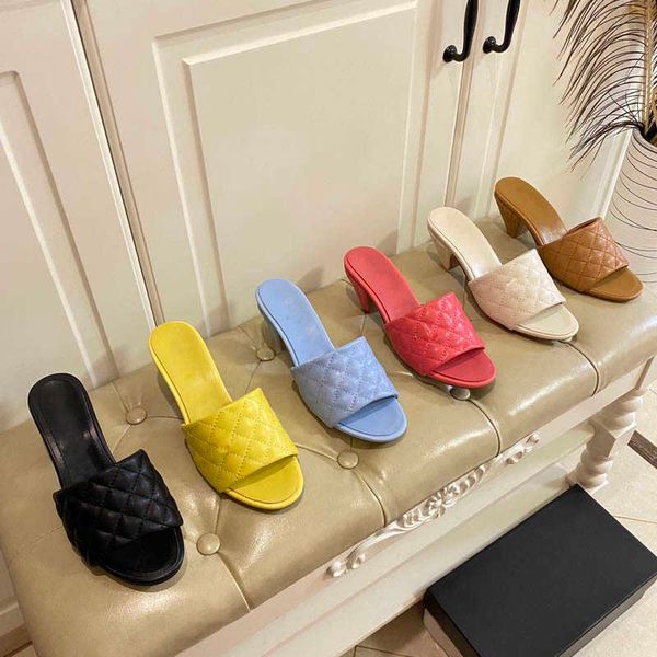 2022 women's heel mule sandals lambskin blue indoor casual slippers summer designer luxury fashion ladies beach flat flip flops sandal, Black
2022 women's heel mule sandals lambskin blue indoor casual slippers summer designer luxury fashion ladies beach flat flip flops sandal, Black