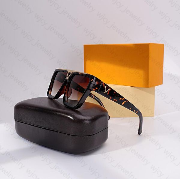 design fashion full lvl woman designer sunglasses luis beach glasses louie frame letter rectangle summer for mens man woman 8 optional highl, White;black
design fashion full lvl woman designer sunglasses luis beach glasses louie frame letter rectangle summer for mens man woman 8 optional highl, White;black