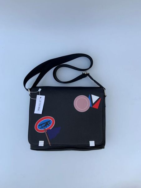 2022 classic fashion men leather messenger bags cross body bag school bookbag shoulder bag briefcase 28cm tablet bag
2022 classic fashion men leather messenger bags cross body bag school bookbag shoulder bag briefcase 28cm tablet bag