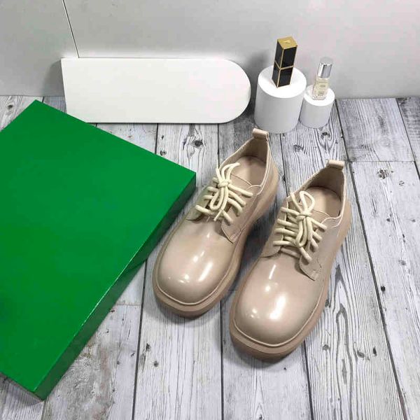 dress shoes sponge cake shoes korean version rubber soles mirror face leather thick leisure versatile comfortable women's package, Black
dress shoes sponge cake shoes korean version rubber soles mirror face leather thick leisure versatile comfortable women's package, Black