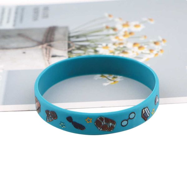 lb2445 - men's and women's rubber silicone bracelets, fashion cartoon movies, magic school, Golden;silver
lb2445 - men's and women's rubber silicone bracelets, fashion cartoon movies, magic school, Golden;silver