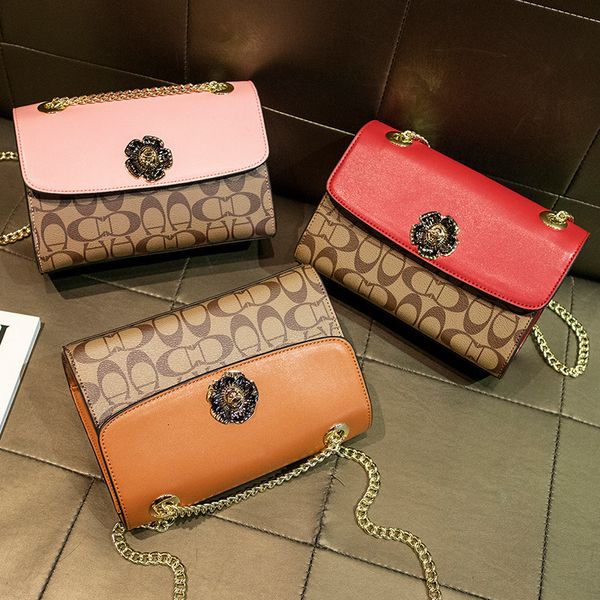 new designer bags 2022 messenger single shoulder camellia lock women's simple fashion casual color matching summer printed chain
new designer bags 2022 messenger single shoulder camellia lock women's simple fashion casual color matching summer printed chain