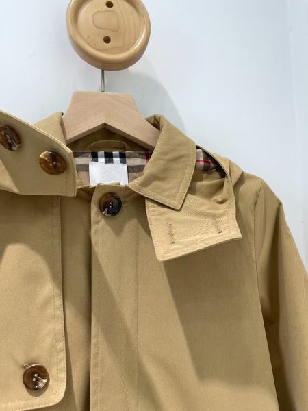 boys girls coat tench coats baby clothes hooded kids designer waterproof fabric cuff letter embroidery button lettering new fasion bbr khaki, Camo
boys girls coat tench coats baby clothes hooded kids designer waterproof fabric cuff letter embroidery button lettering new fasion bbr khaki, Camo