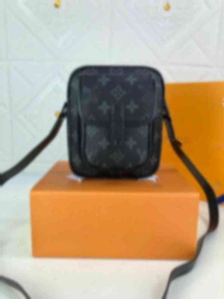 1 ggs lvs louiseity viutonitys louiss vuttonss size bags brand pouches clutches crossbody handbag m69404 simplicity 15x17x8cm shoulder umne, Brown;gray
1 ggs lvs louiseity viutonitys louiss vuttonss size bags brand pouches clutches crossbody handbag m69404 simplicity 15x17x8cm shoulder umne, Brown;gray