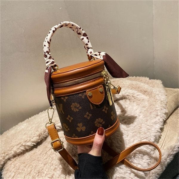 red small female new fashion sense portable foreign style single messenger 80% off purse sales
red small female new fashion sense portable foreign style single messenger 80% off purse sales