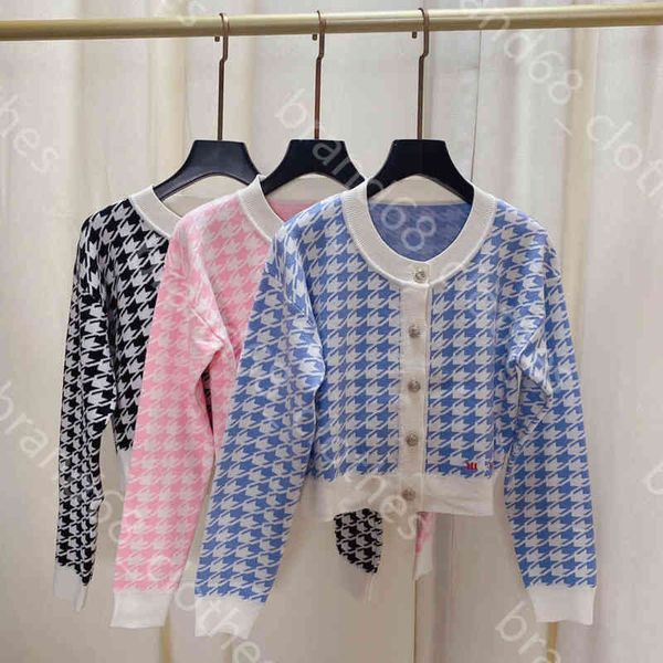 autumn designer women sweaters wool knit long sleeve knitwear sweater cardigan clothes hoodies d..r brand logo casual womens coat female app, White;black
autumn designer women sweaters wool knit long sleeve knitwear sweater cardigan clothes hoodies d..r brand logo casual womens coat female app, White;black
