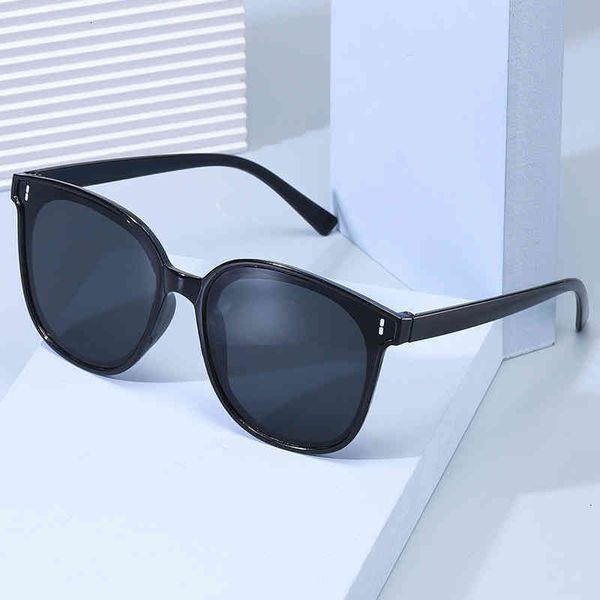 luxury brand designer fashion new gm women's net red sunglass men's version trend anti ultraviolet glass vintage sun glasses for m, White;black
luxury brand designer fashion new gm women's net red sunglass men's version trend anti ultraviolet glass vintage sun glasses for m, White;black