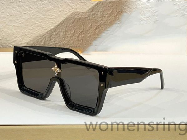 designer sunglass womens luxury classic square metal frame temples with big letters vacation travel sun glasses quality, White;black
designer sunglass womens luxury classic square metal frame temples with big letters vacation travel sun glasses quality, White;black