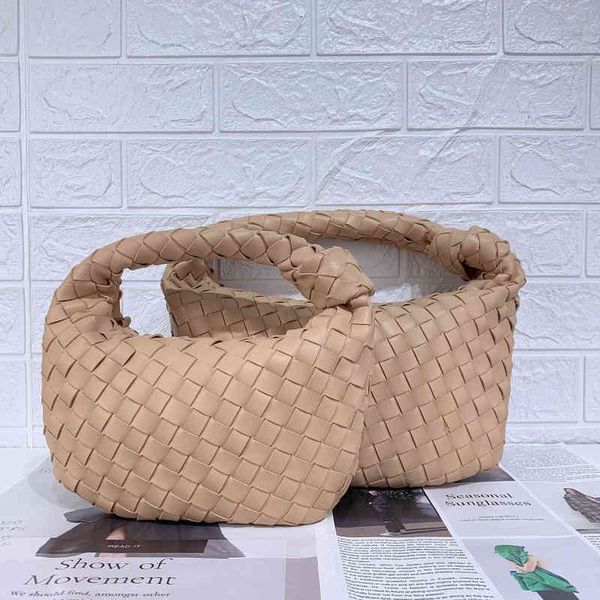 original edition venetass's luxury bottegas'ss handbags jodie knotted women's bag woven cloud dumpling net red dinner
original edition venetass's luxury bottegas'ss handbags jodie knotted women's bag woven cloud dumpling net red dinner