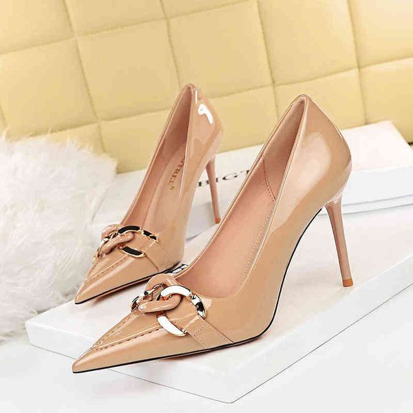 size 34-43 ladies high heels fashion high heel women's shoes stiletto pointed metal buckle shoes commuter shoes t220730, Black
size 34-43 ladies high heels fashion high heel women's shoes stiletto pointed metal buckle shoes commuter shoes t220730, Black