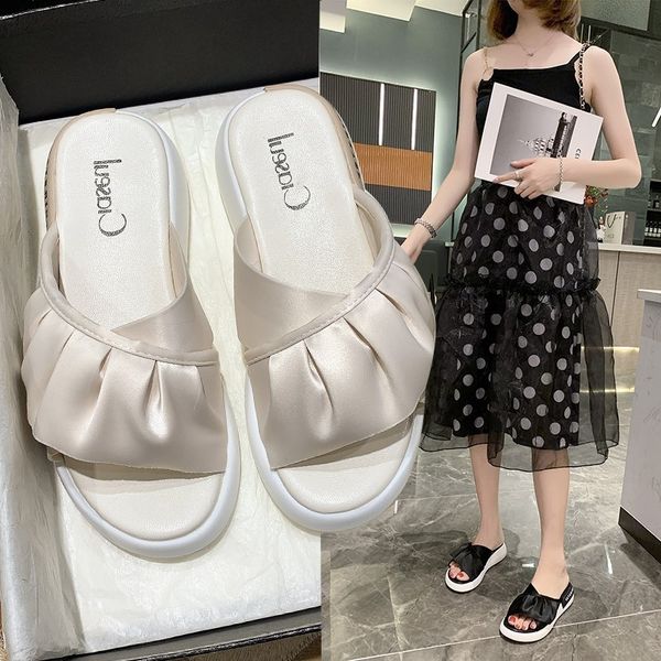 slipper lady wears thick bottomed ins fashion casual fairy style with skirt new summer in 2022, Black
slipper lady wears thick bottomed ins fashion casual fairy style with skirt new summer in 2022, Black