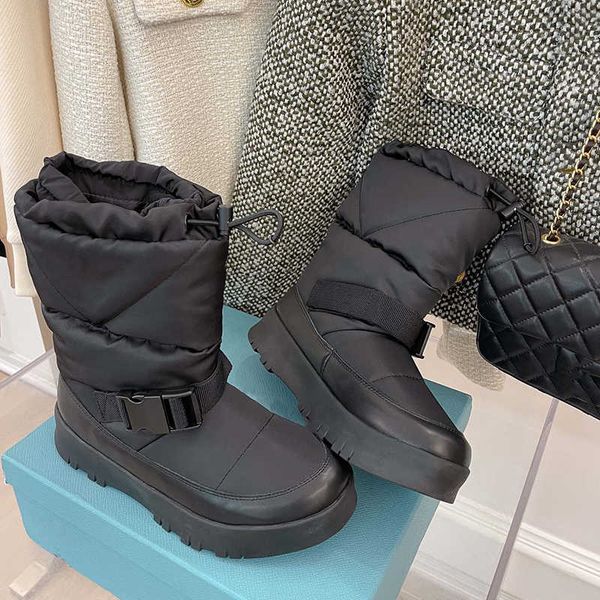 womens designers platform down boots monolith high snow boot winter re-nylon gabardine booties brushed martin boot luxury shoes 35-41, Black
womens designers platform down boots monolith high snow boot winter re-nylon gabardine booties brushed martin boot luxury shoes 35-41, Black