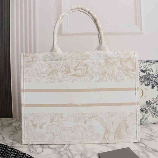 luxurys designers handbags tote bags brand high-capacity handbag minimalist commuter shoulder bag woman superior quality 2i8z
luxurys designers handbags tote bags brand high-capacity handbag minimalist commuter shoulder bag woman superior quality 2i8z