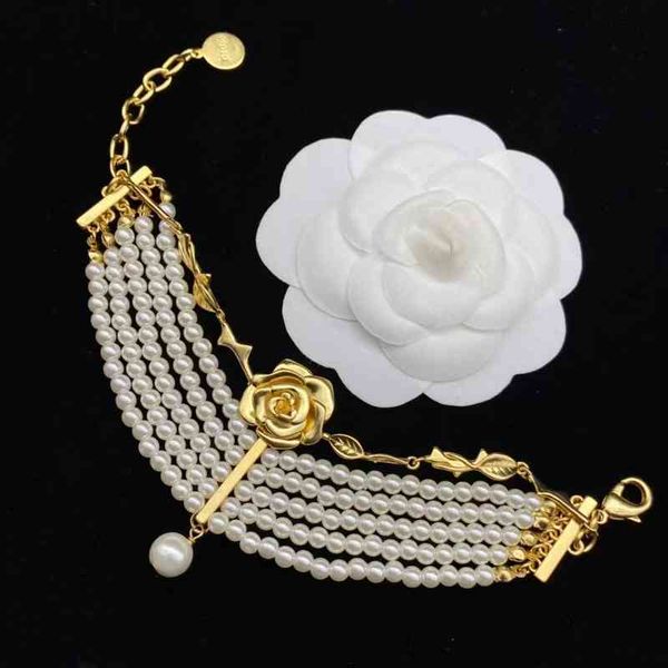 2022 women's fashion all-match high-quality new personality necklace brand wholesale dijia d's rose multi-layer pearl versatile br, Silver
2022 women's fashion all-match high-quality new personality necklace brand wholesale dijia d's rose multi-layer pearl versatile br, Silver
