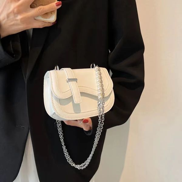 fashion shoulder bag comfortable and the large capacity leather handbag mini square bag
fashion shoulder bag comfortable and the large capacity leather handbag mini square bag