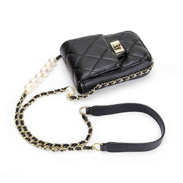 designers bags guangzhou women's bag leather 2022 new chain pearl diagonal small fashion versatile lingge vertical mobile phone
designers bags guangzhou women's bag leather 2022 new chain pearl diagonal small fashion versatile lingge vertical mobile phone