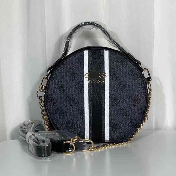 designer handbags pu printed women's bag trend exquisite and versatile round splicing soft handle portable messenger
designer handbags pu printed women's bag trend exquisite and versatile round splicing soft handle portable messenger