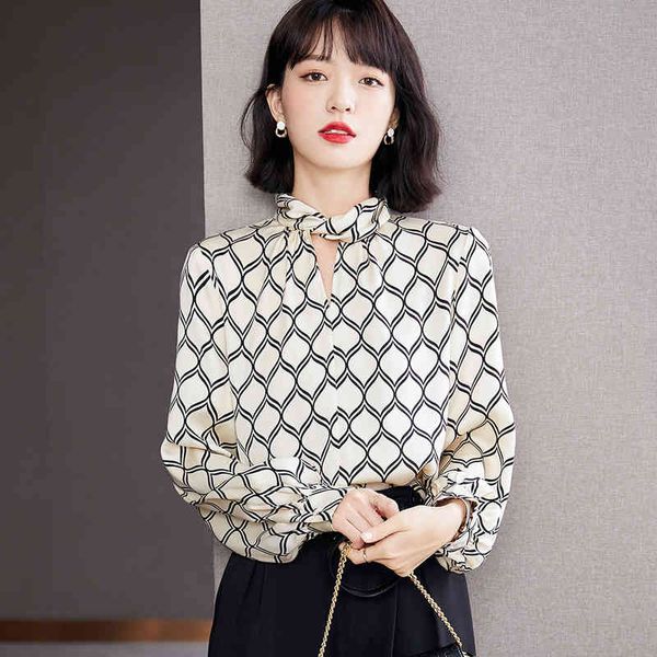 2022 spring and autumn new french plaid chiffon blouse women's twisted hollow stand collar long sleeve foreign style, Black;gray
2022 spring and autumn new french plaid chiffon blouse women's twisted hollow stand collar long sleeve foreign style, Black;gray