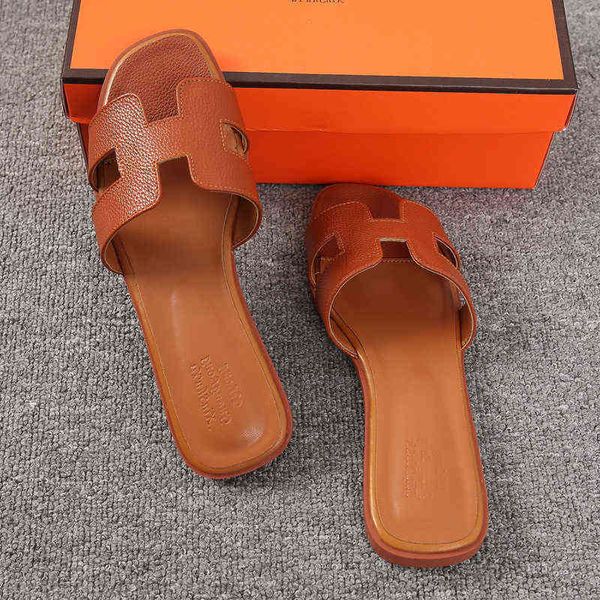 luxury designer brand sandal shoes women's summer cool flat heels fashion wear bottomed beach and flip flops casual high-quality, Black
luxury designer brand sandal shoes women's summer cool flat heels fashion wear bottomed beach and flip flops casual high-quality, Black
