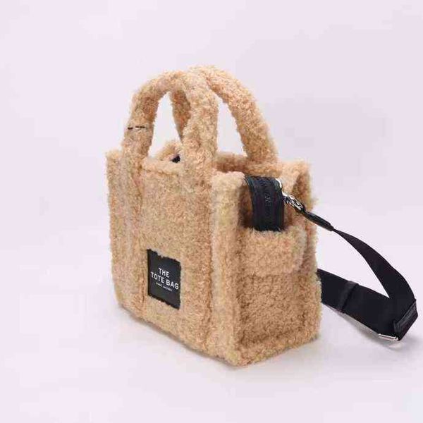 designer totes marcs jacobs totemj teddy series women's bag plush computer bag handbag
designer totes marcs jacobs totemj teddy series women's bag plush computer bag handbag
