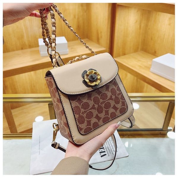 designer luxury women bag coch handbag fashion inclined shoulder bags versatile purses cochs totes large capacity saddle wallet 7a quality v
designer luxury women bag coch handbag fashion inclined shoulder bags versatile purses cochs totes large capacity saddle wallet 7a quality v