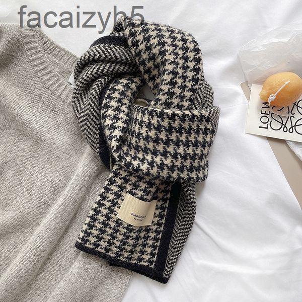 scarves designer beltqianniao plaid scarf female autumn and winter 2021 new korean version versatile student knitted wool warm bib men', Blue;gray
scarves designer beltqianniao plaid scarf female autumn and winter 2021 new korean version versatile student knitted wool warm bib men', Blue;gray