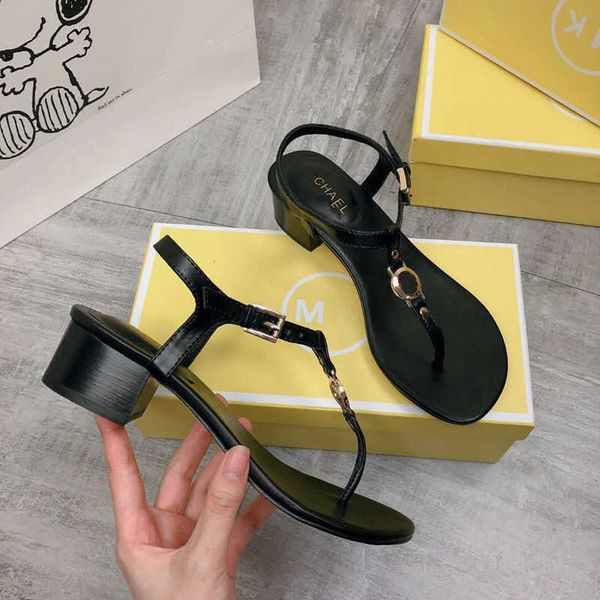 chunk mid high heel rivet leather thong sandals for lady woody designers ankle flats slippers summer brand shoes metal buckle slingback slid, Black
chunk mid high heel rivet leather thong sandals for lady woody designers ankle flats slippers summer brand shoes metal buckle slingback slid, Black