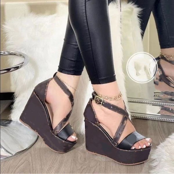2022 viutonitys platform sandals summer shoes women heels sandalias mujer lightweight wedges shoes platform heels sandals size 36-43, Black
2022 viutonitys platform sandals summer shoes women heels sandalias mujer lightweight wedges shoes platform heels sandals size 36-43, Black