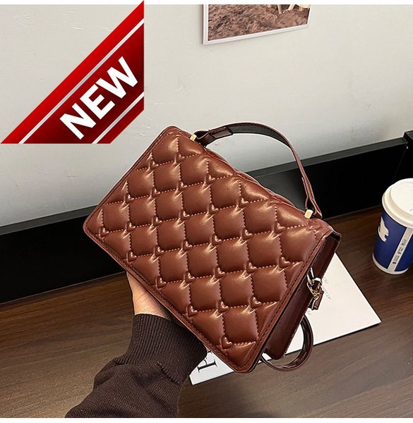 direct sale quality discount s2022 small popular this texture large capacity msenger single shoulder portable women's trend fashion wom
direct sale quality discount s2022 small popular this texture large capacity msenger single shoulder portable women's trend fashion wom
