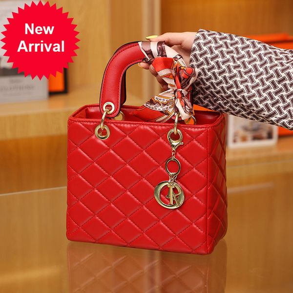 tide brand wholesale bride's women's 2022 new versatile high sense handbag large capacity wedding fashion trend shoulder crossbody
tide brand wholesale bride's women's 2022 new versatile high sense handbag large capacity wedding fashion trend shoulder crossbody