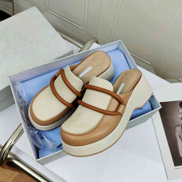 slippers designer's color blocking lefmuller shoes with large round head, high rise, thick bottom, half tow, high-heeled muffin sandal, Black
slippers designer's color blocking lefmuller shoes with large round head, high rise, thick bottom, half tow, high-heeled muffin sandal, Black