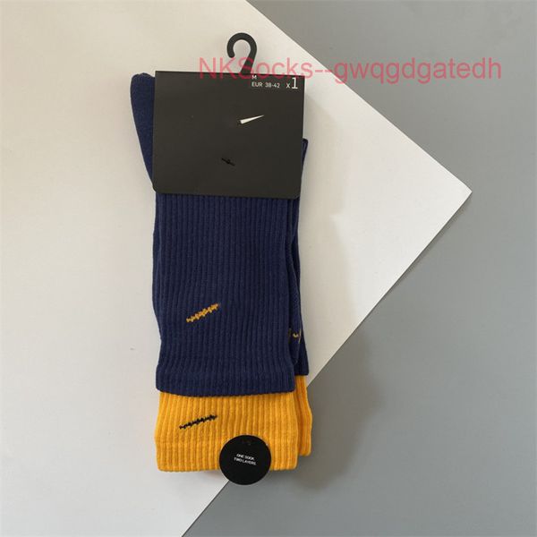 classic men fashion socks hook brand color stitched men's women's long tube sports training sock street couple middle tubes luxury, Black
classic men fashion socks hook brand color stitched men's women's long tube sports training sock street couple middle tubes luxury, Black
