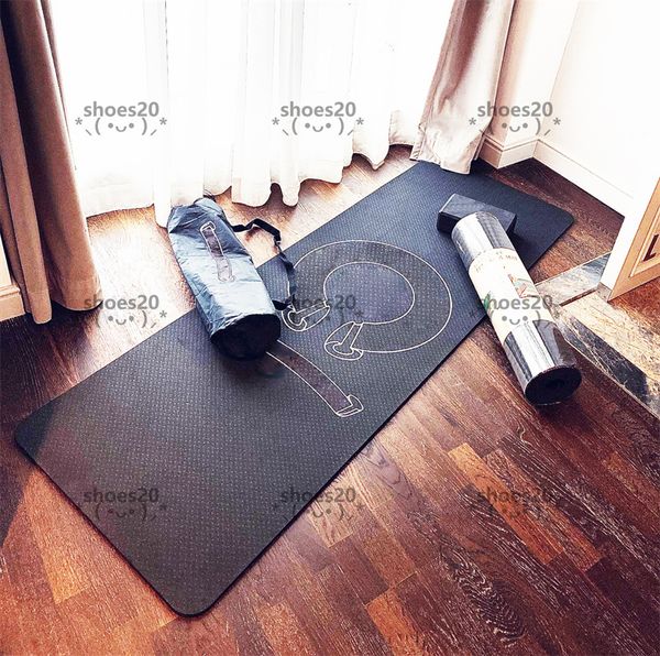 black durable yoga mats hipster designer eco-friendly mats indoor non-toxic water proof non-slip good elasticity brand mat
black durable yoga mats hipster designer eco-friendly mats indoor non-toxic water proof non-slip good elasticity brand mat