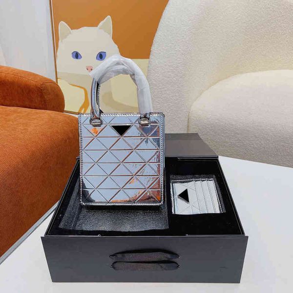 evening bag for women crossbody bags with card holder mini handbag fashion all-match chain solid color wallet coin purse 230424bj
evening bag for women crossbody bags with card holder mini handbag fashion all-match chain solid color wallet coin purse 230424bj