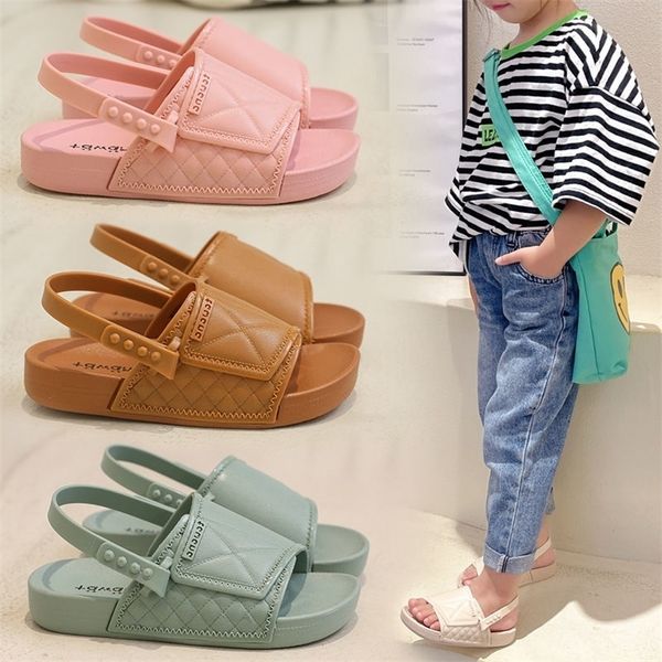 solid pvc childrens sandals shoes summer waterproof flats girls beach shoes fashion soft non slip princess kids sandal 220621, Black;red
solid pvc childrens sandals shoes summer waterproof flats girls beach shoes fashion soft non slip princess kids sandal 220621, Black;red