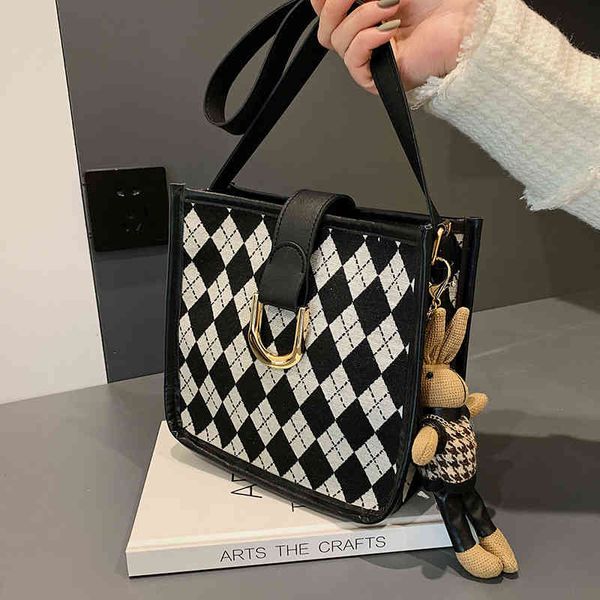 sense of leisure fashion lingge bucket bag women fall/winter 2021 new tide online celebrity popular ins shoulder
sense of leisure fashion lingge bucket bag women fall/winter 2021 new tide online celebrity popular ins shoulder