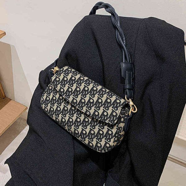 saddle armpit single messenger small women's bag luxury bag new evening bags fashion simple shoulder handbags for women
saddle armpit single messenger small women's bag luxury bag new evening bags fashion simple shoulder handbags for women