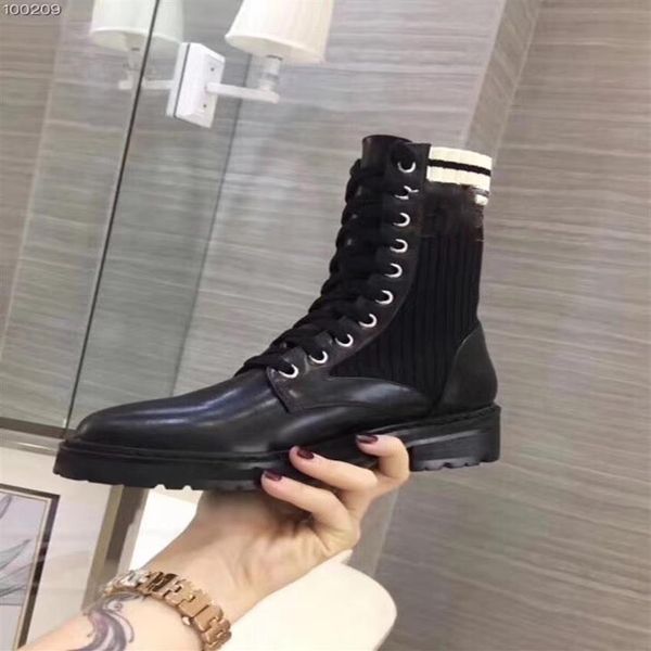 2018 new luxury short boots leisure short boots leisure famous brand short boots size 35-40244k, Black
2018 new luxury short boots leisure short boots leisure famous brand short boots size 35-40244k, Black