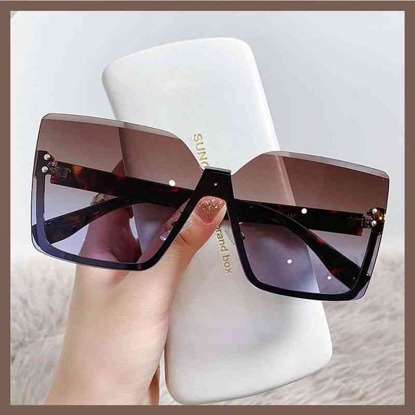 designer ray cycle luxurious adita quay fashion sunglasses womans mens new european american style half frame metal fashionable thin anti ul, White;black
designer ray cycle luxurious adita quay fashion sunglasses womans mens new european american style half frame metal fashionable thin anti ul, White;black