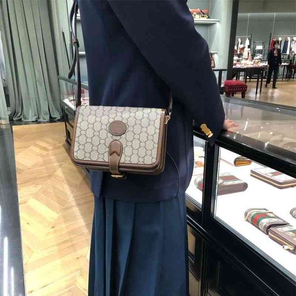 70% off purses new medieval bag women's versatile messenger one shoulder leather men's and women's bag
70% off purses new medieval bag women's versatile messenger one shoulder leather men's and women's bag