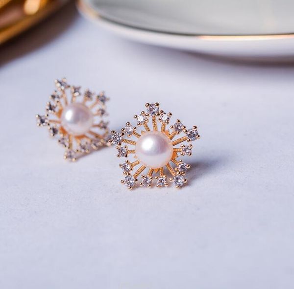 925 silver needle zircon snowflake ear studs natural freshwater pearl earrings white lady/girl fashion jewelry, Golden;silver
925 silver needle zircon snowflake ear studs natural freshwater pearl earrings white lady/girl fashion jewelry, Golden;silver