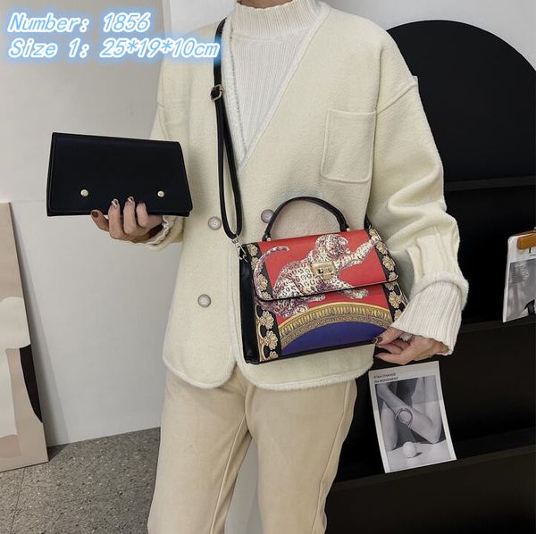 wholesale ladies leathers shoulder bags this year's popular totem printed handbag elegant contrast color leather handbags street trend
wholesale ladies leathers shoulder bags this year's popular totem printed handbag elegant contrast color leather handbags street trend