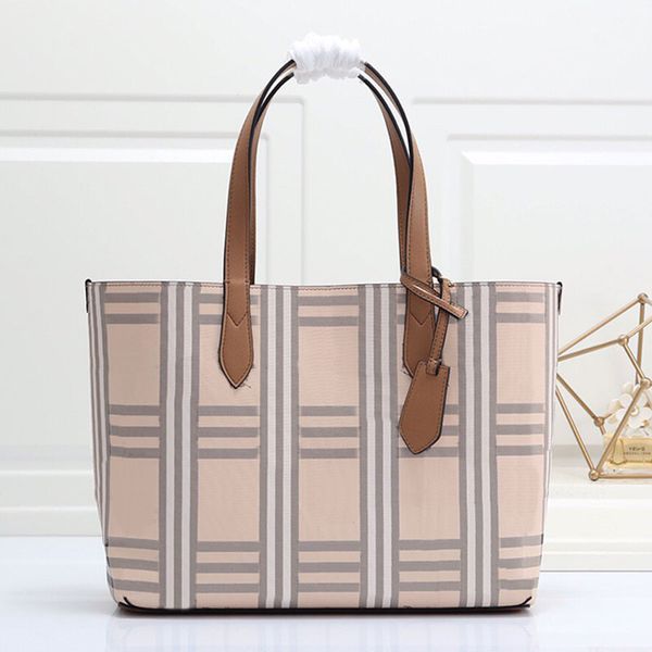 shopping bags plaid crossbody handbag ladies tote bag cowhide leather handbags classic print pattern large capacity purse high quality
shopping bags plaid crossbody handbag ladies tote bag cowhide leather handbags classic print pattern large capacity purse high quality