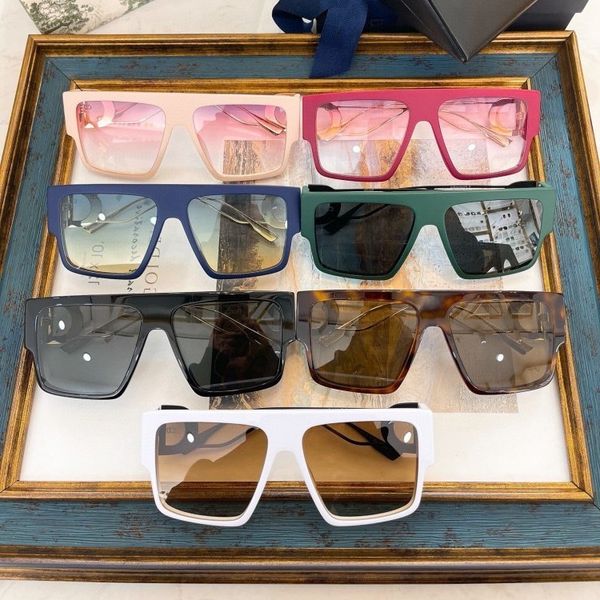 50% discount for factory direct salesd home network red star same female montaigne11 box cd sunglasses trend, White;black
50% discount for factory direct salesd home network red star same female montaigne11 box cd sunglasses trend, White;black