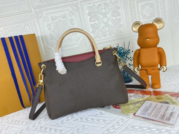 five-color high-quality m41241 classic old flower handbag pallas letter canvas messenger bag colorful textured leather shoulder bag
five-color high-quality m41241 classic old flower handbag pallas letter canvas messenger bag colorful textured leather shoulder bag