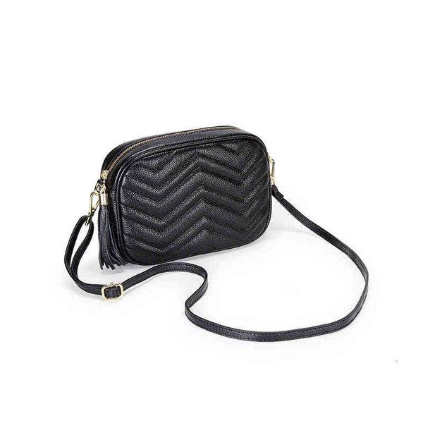 designers bags leather bag women's new 2022 first layer leather fashionable large capacity single shoulder versatile tassel messenger
designers bags leather bag women's new 2022 first layer leather fashionable large capacity single shoulder versatile tassel messenger