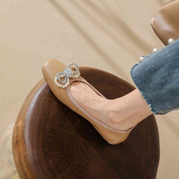 boots fashionable pearl soft soled grandma shoes, versatile shallow mouth flat cowhide low heel doudou shoes u2tz, Black
boots fashionable pearl soft soled grandma shoes, versatile shallow mouth flat cowhide low heel doudou shoes u2tz, Black