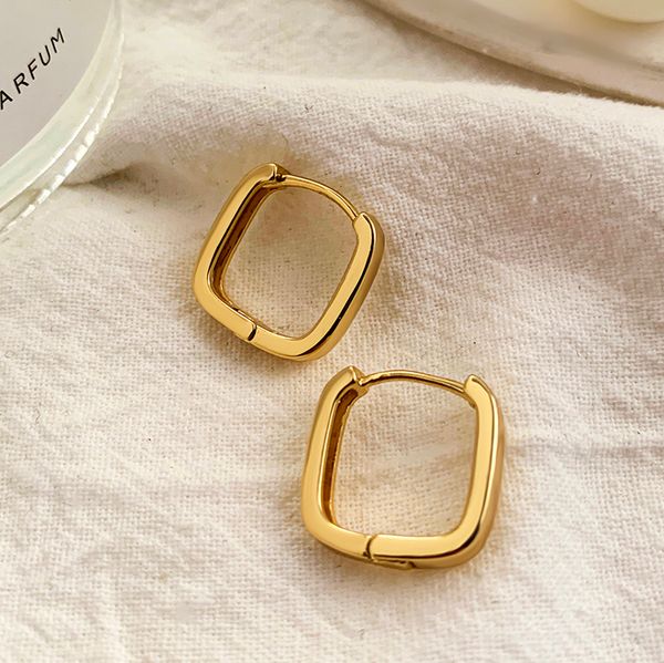 minimalist geometric square ear buckle gold hoop earrings for women fashion ear huggie hoops jewelry party gift, Golden;silver
minimalist geometric square ear buckle gold hoop earrings for women fashion ear huggie hoops jewelry party gift, Golden;silver