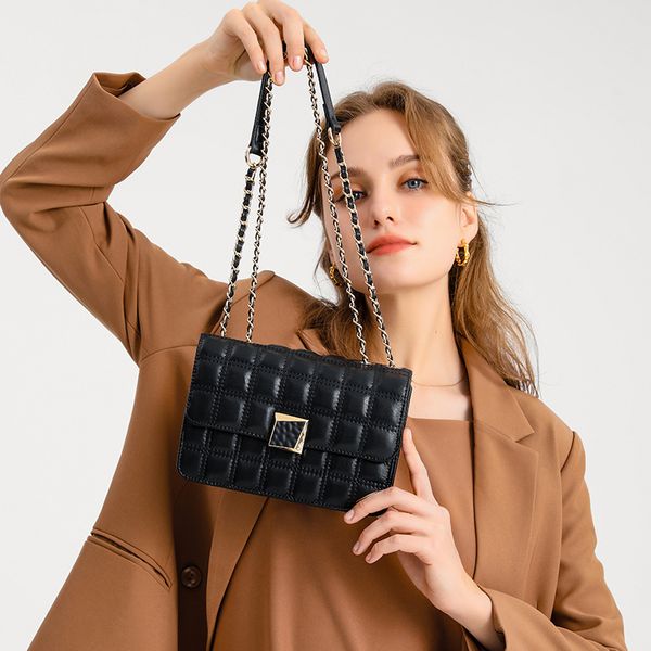 women shoulder bags fashion casual womens bag handbag totes high-capacity genuine leather oxford large volume wholesale small black red 0101
women shoulder bags fashion casual womens bag handbag totes high-capacity genuine leather oxford large volume wholesale small black red 0101