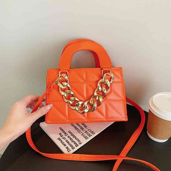 fashion chain embroidered thread women's 2022 new style shoulderbag versatile high-grade texture one shoulder small square bag
fashion chain embroidered thread women's 2022 new style shoulderbag versatile high-grade texture one shoulder small square bag